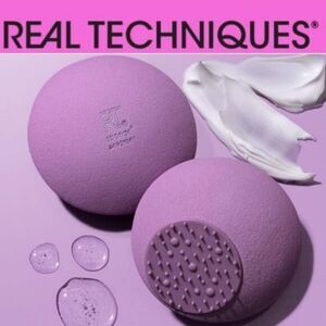 Real Techniques Sponge + Tone & Stimulate Miracle Skincare Sponge